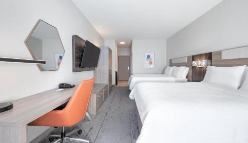 Standard Room with Two Queen Beds