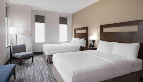 Room with Two Queen Beds - Non-Smoking