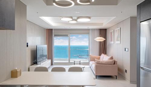 Family Three Room Ocean