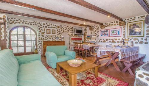 Three-Bedroom Vacation Home 