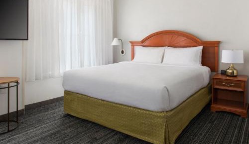King Studio with Sofa Bed