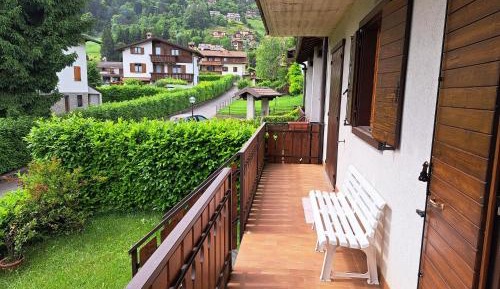 Two-Bedroom Apartment with Mountain View