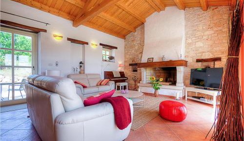 Four-Bedroom Holiday Home