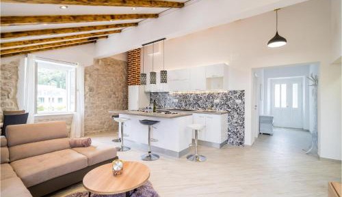 Six-Bedroom Holiday Home