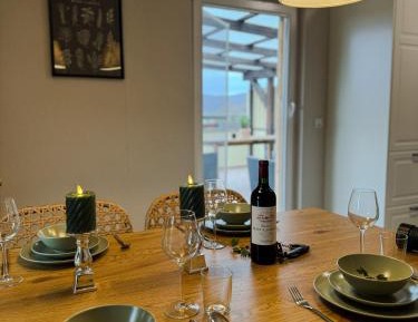 Three-Bedroom Apartment with Balcony