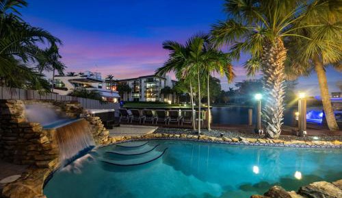 Four-Bedroom Holiday Home