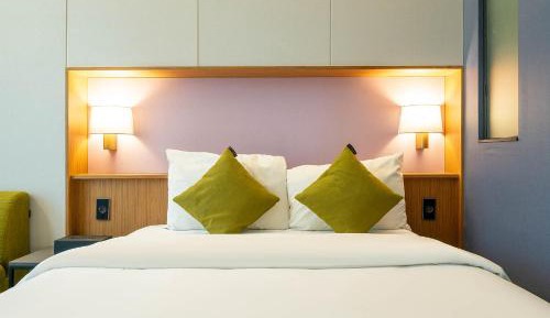 Deluxe Double Room with Bathtub