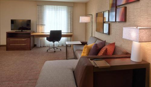 One-Bedroom King Suite with Sofa Bed - Hearing Accessible