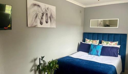 Twin Room with Shared Bathroom