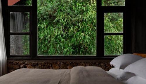 Villa with Garden View