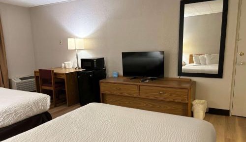 Double Room with Bathtub w/Grab Bars - Mobility Accessible/Non-Smoking