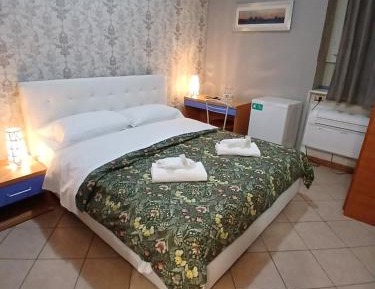 Double or Twin Room with Bathroom