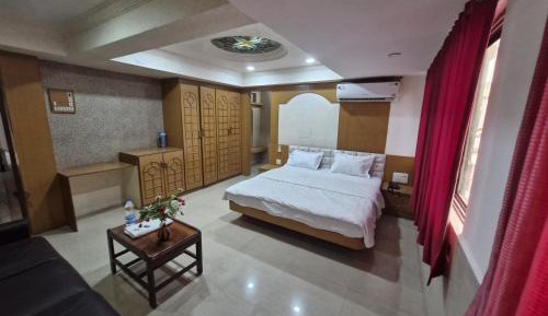 Deluxe Family Suite