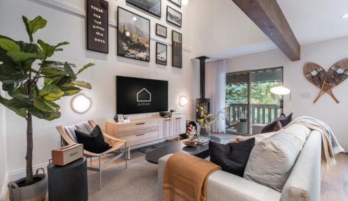 Three-Bedroom Townhouse