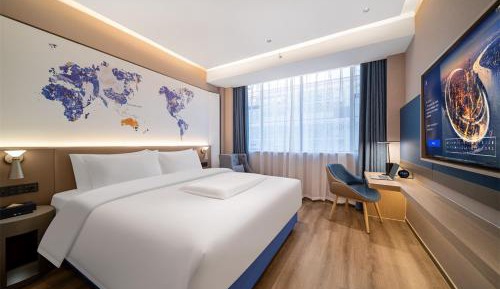 Light Double Room