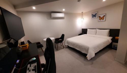 Double Room with Private Bathroom