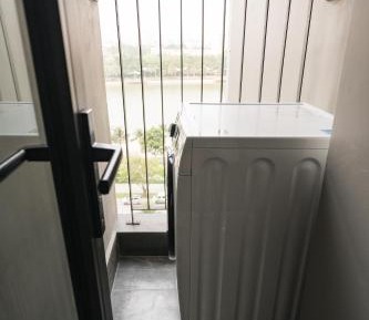 One-Bedroom Deluxe Apartment