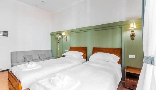 Superior Double or Twin Room with Terrace