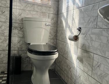 Deluxe Double Room (2 Adults + 1 Child)