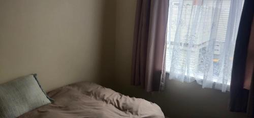 Single Room with Shared Toilet