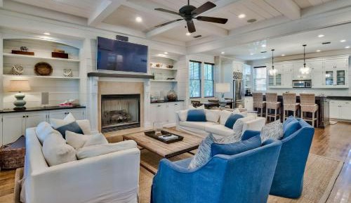 Four-Bedroom Holiday Home