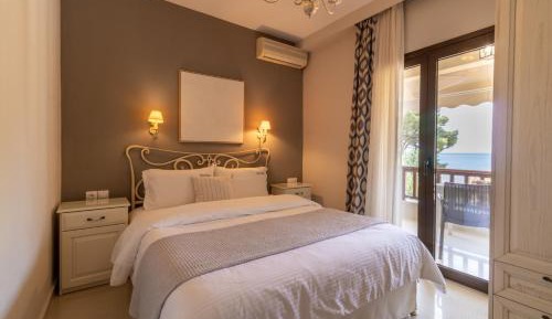 Quadruple Room with Balcony