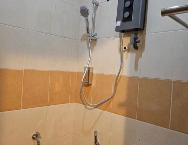 Twin Room with Private Bathroom