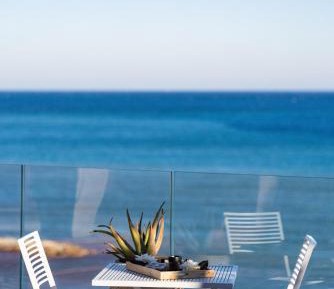 Deluxe Suite with Sea View