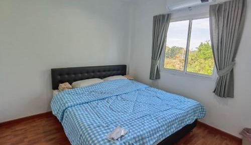 Double Room with Shared Toilet