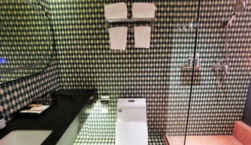 Double Room with Shared Toilet