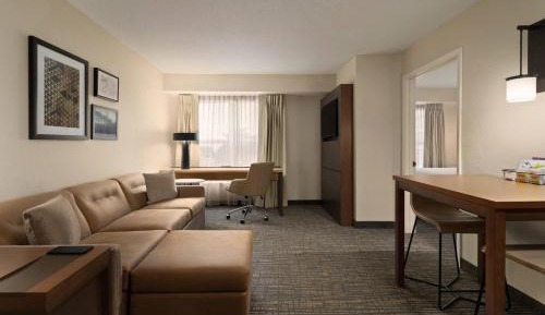 One-Bedroom Queen Suite with Sofa Bed