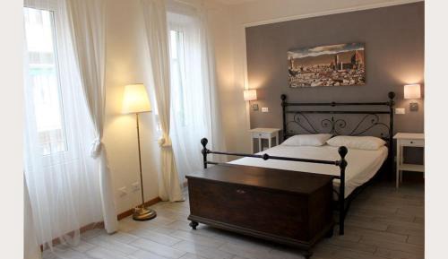 One-Bedroom Deluxe Apartment