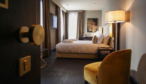 Family Room (2 adjoining rooms) with Terrace