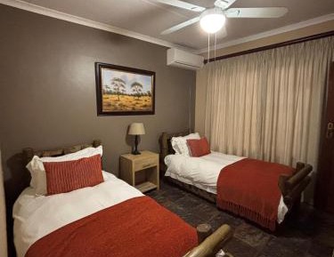Standard Twin Room with Garden View