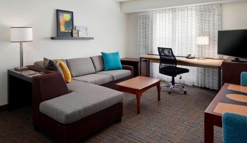 Queen Studio with Sofa Bed