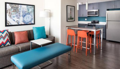 Standard Double Suite