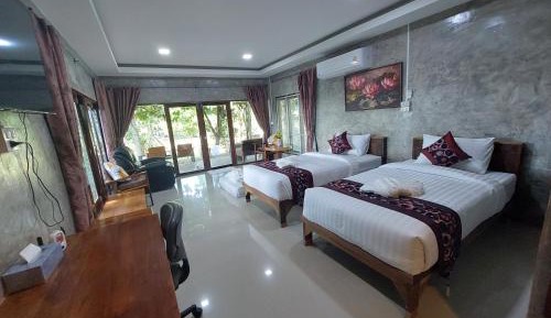 Deluxe Twin Room