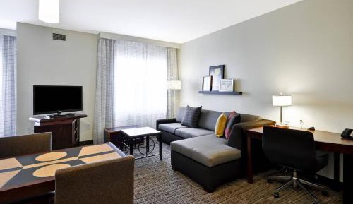 King Studio with Sofa Bed