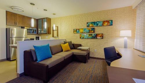 King Studio with Sofa Bed