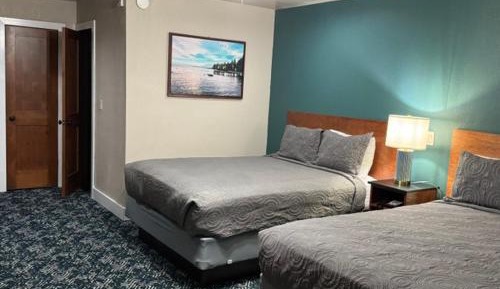 Queen Room with Two Queen Beds (No A/C)