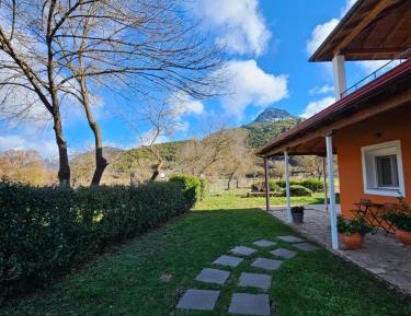Guest House 1 with Fireplace