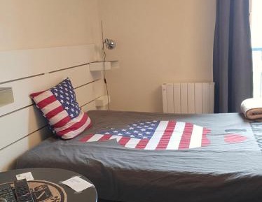 Single Room with Shared Bathroom