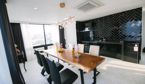 Family Room with Sea View