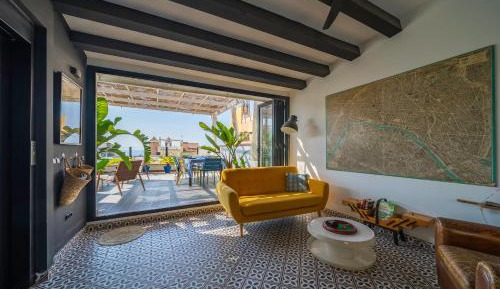 Two-Bedroom Apartment with Terrace and Sea View