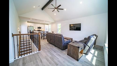 Three-Bedroom Holiday Home 