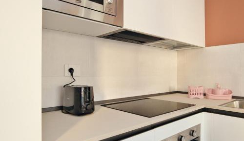 One-Bedroom Deluxe Apartment