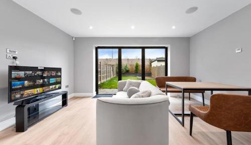 Four-Bedroom Apartment