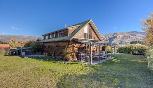 Superior Chalet
