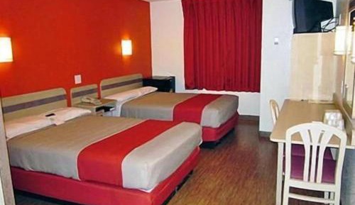 Quadruple Room - Non-Smoking
