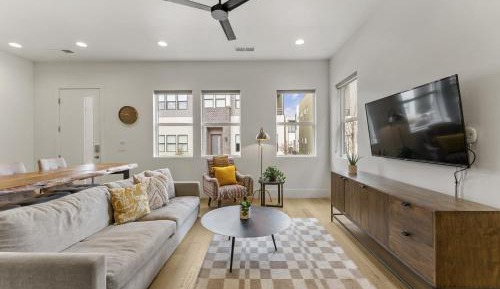 Four-Bedroom Holiday Home